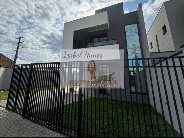 #32 - Casa para Venda em São José dos Pinhais - PR