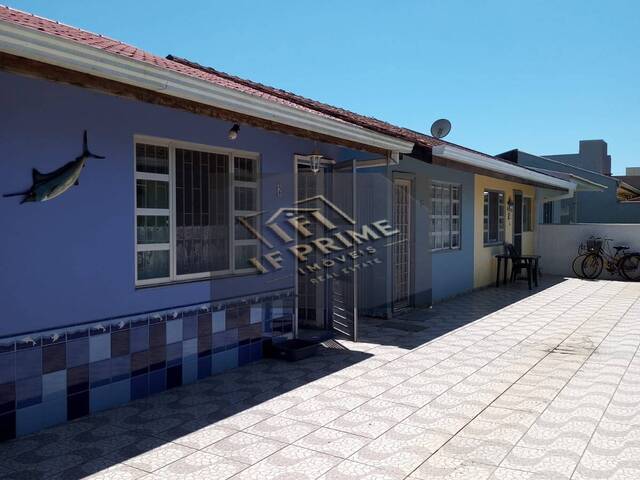 #22 - Casa para Venda em Pontal do Paraná - PR